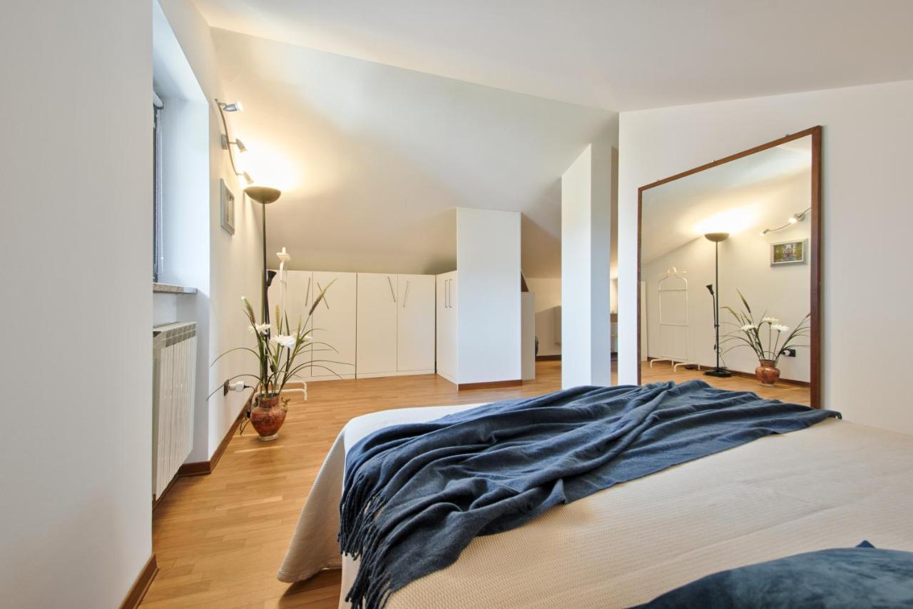 5 Miglia Apartment La Mansarda A Collegno Dış mekan fotoğraf