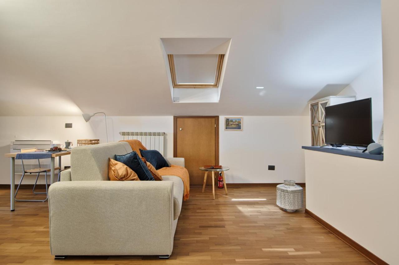 5 Miglia Apartment La Mansarda A Collegno Dış mekan fotoğraf